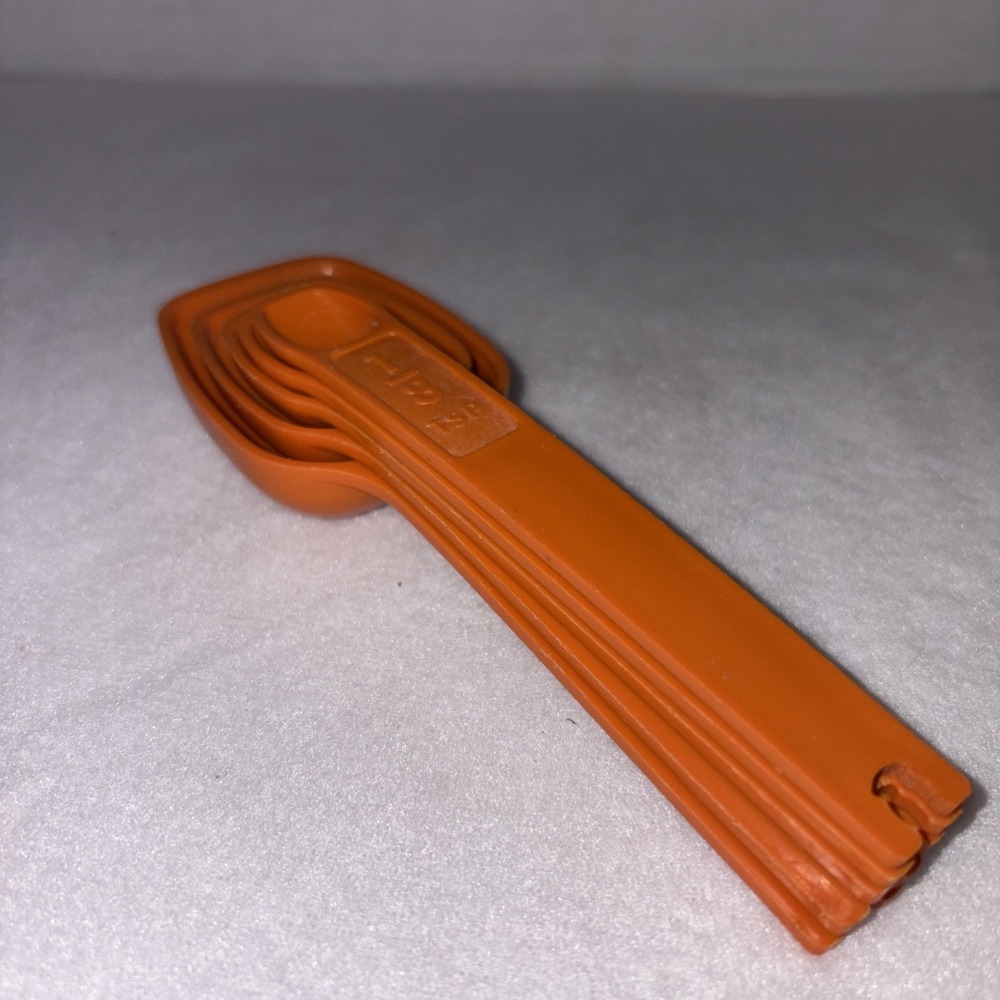 Tupperware Nesting‎ Measuring Spoons Vintage Orange 5 Piece Set NO Ring